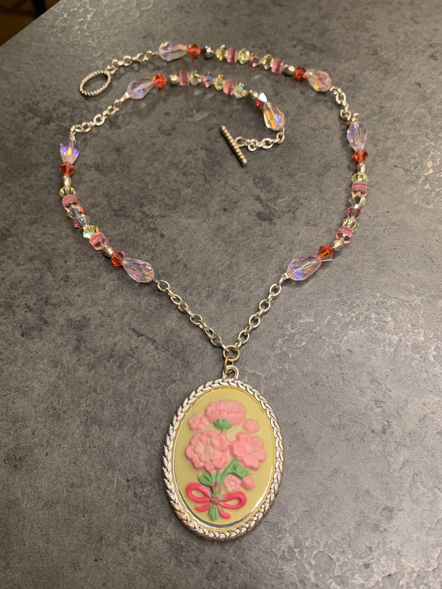 Collana con medaglione