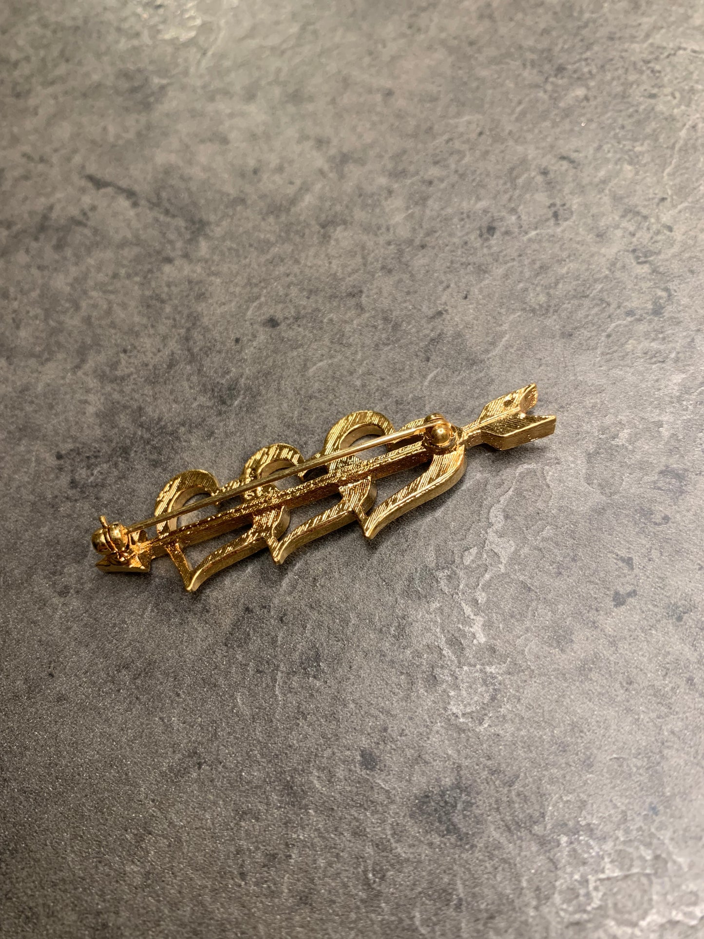 Spilla Avon “Triple Heart”