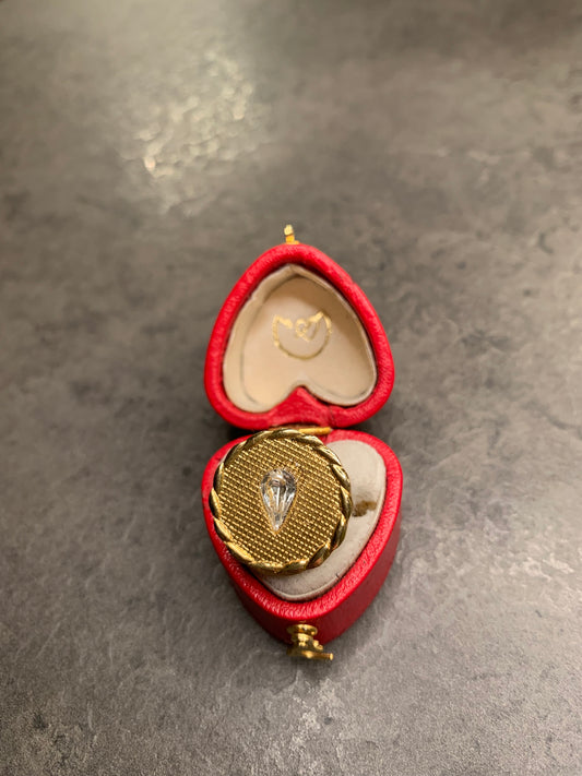 Pin con cristallo a goccia