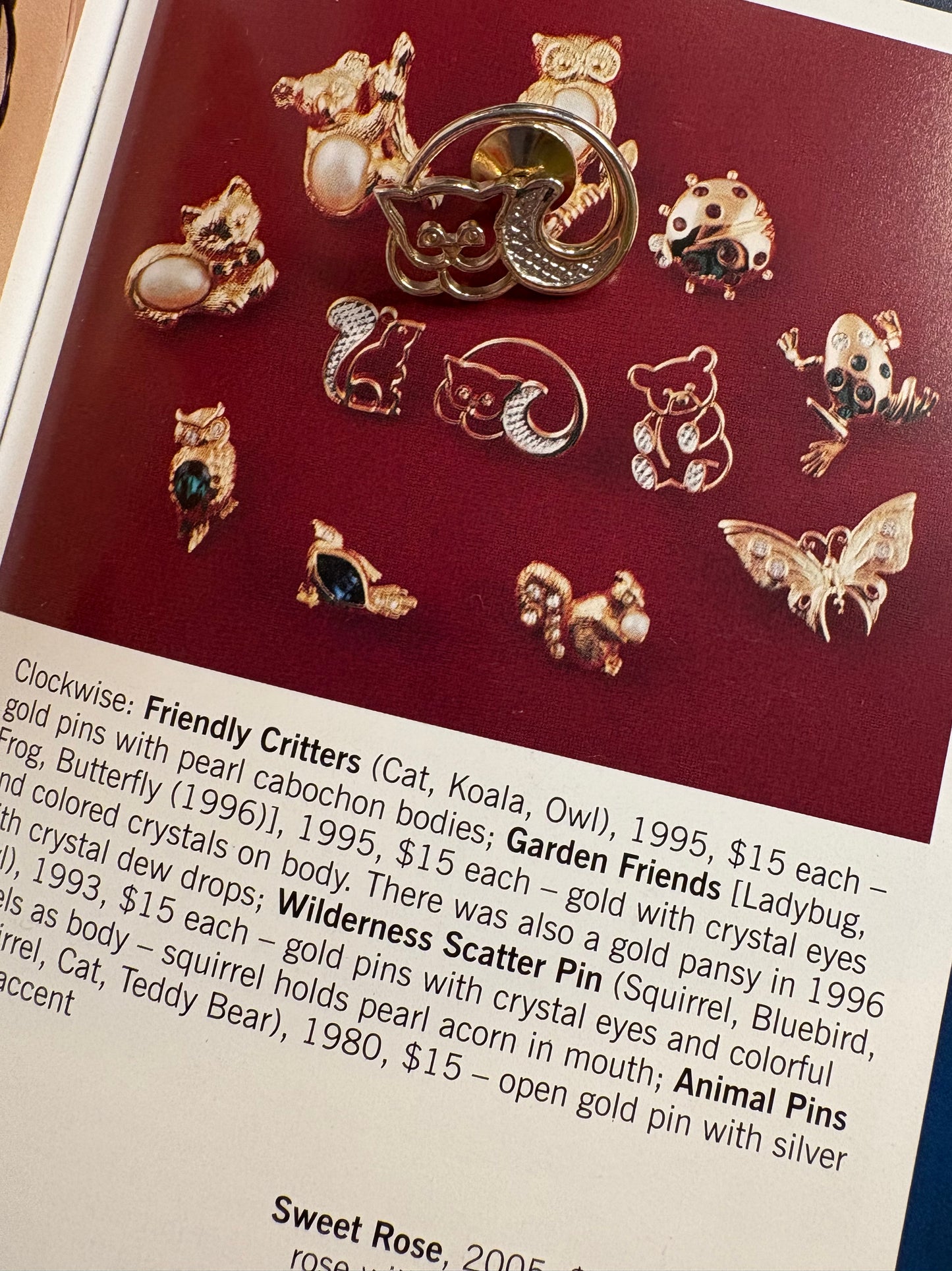 Pin Avon “Gattino”