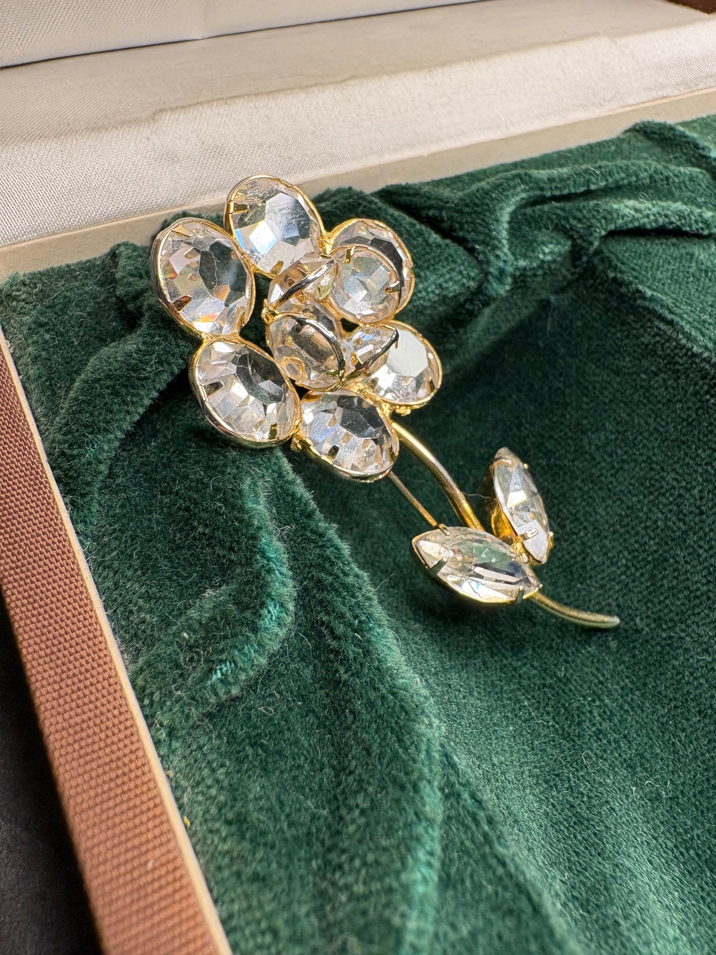Spilla Fiore “Bezel”
