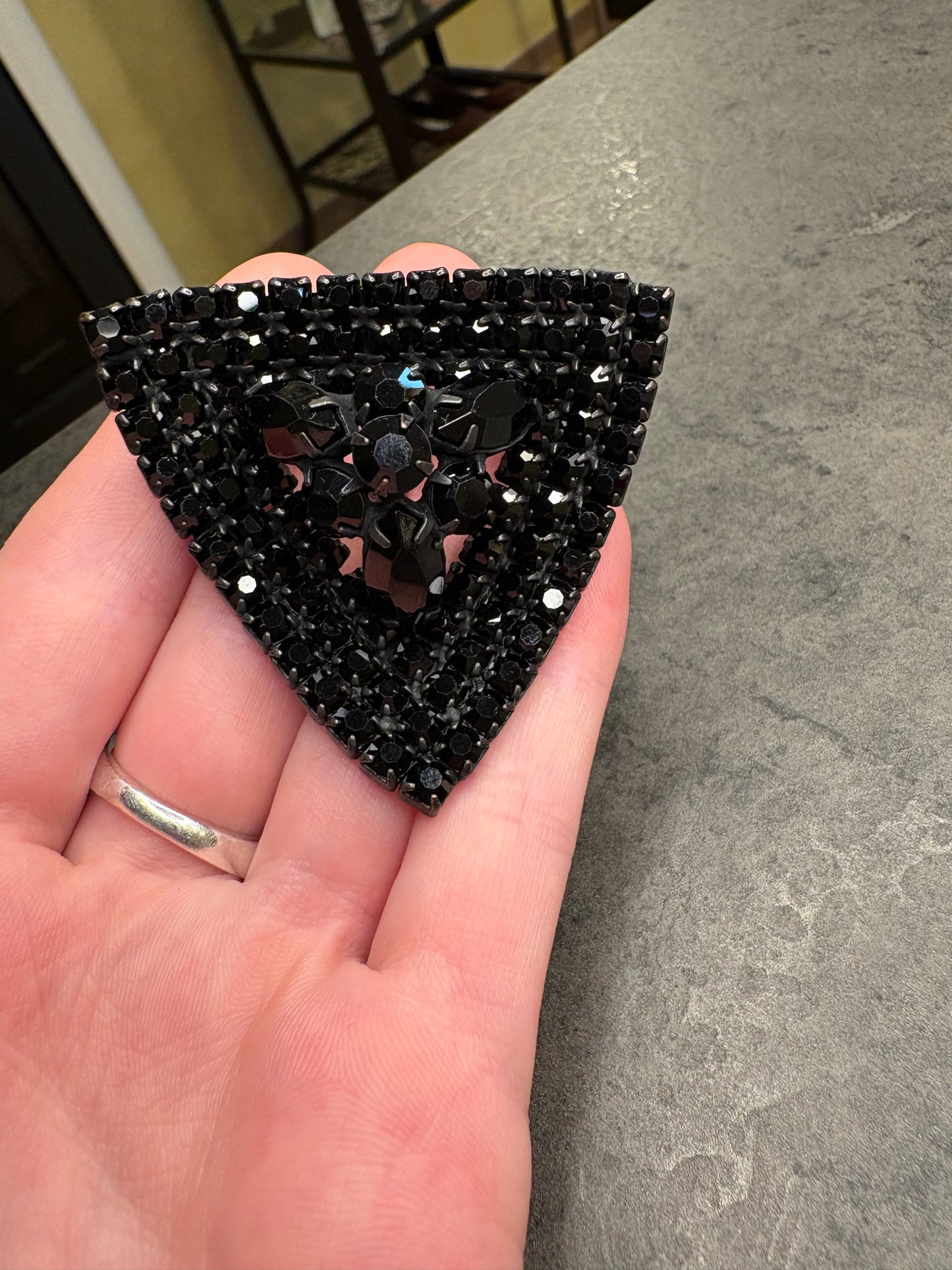 Parure Orecchini e Spilla