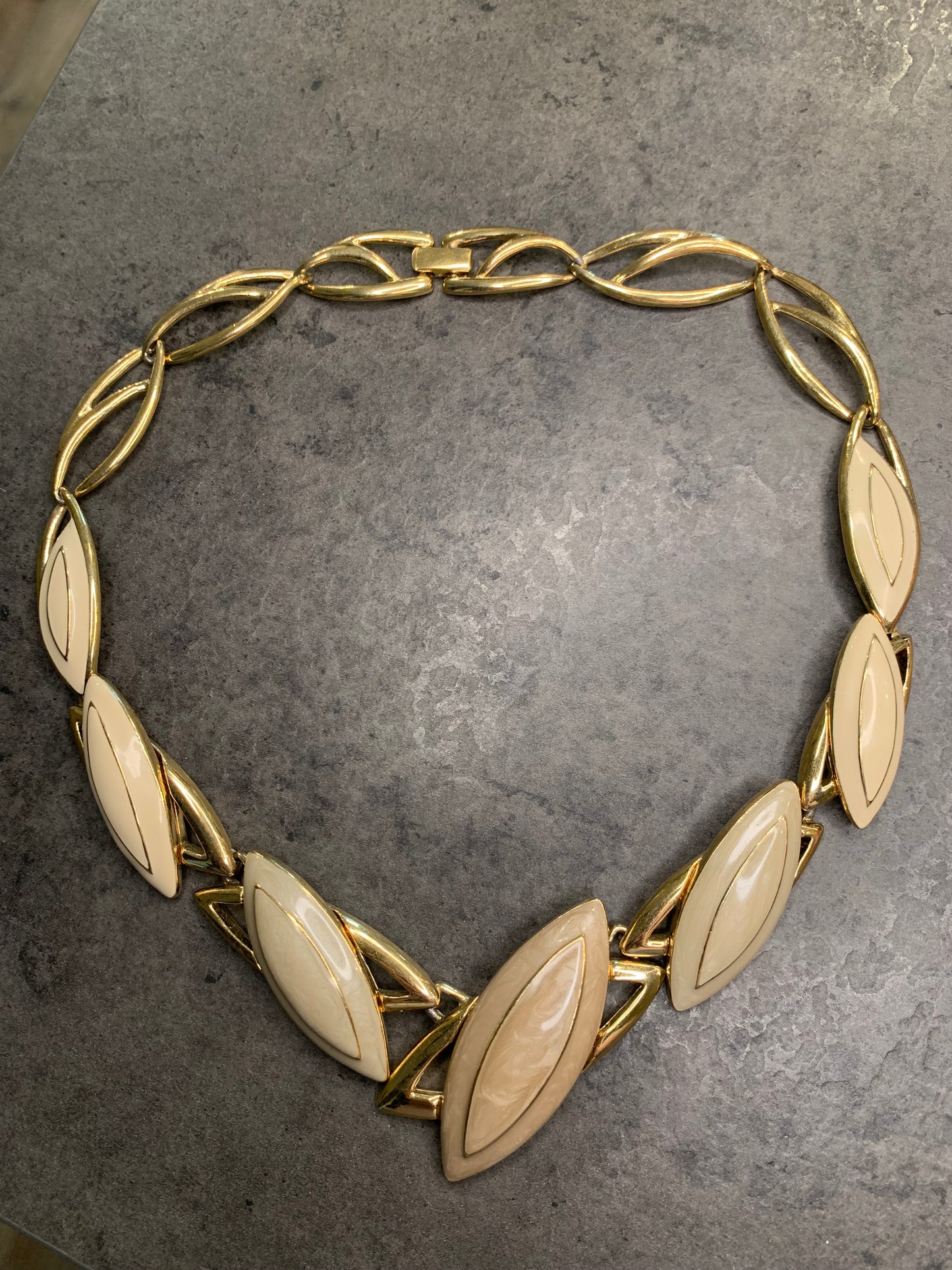 Collier Kunio Matsumoto Trifari