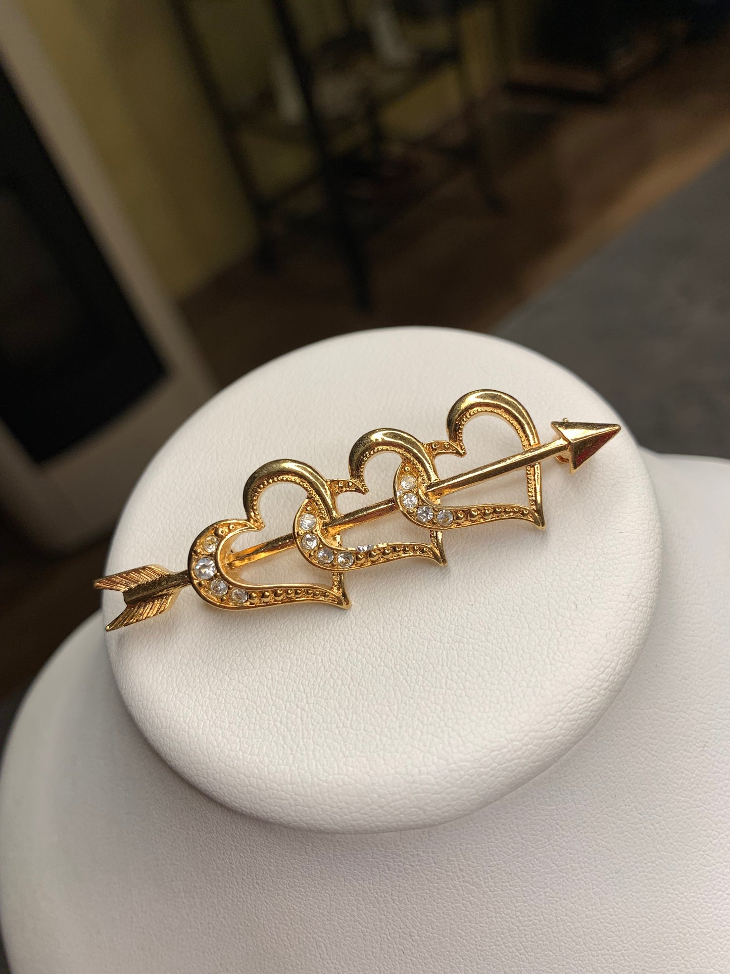 Spilla Avon “Triple Heart”