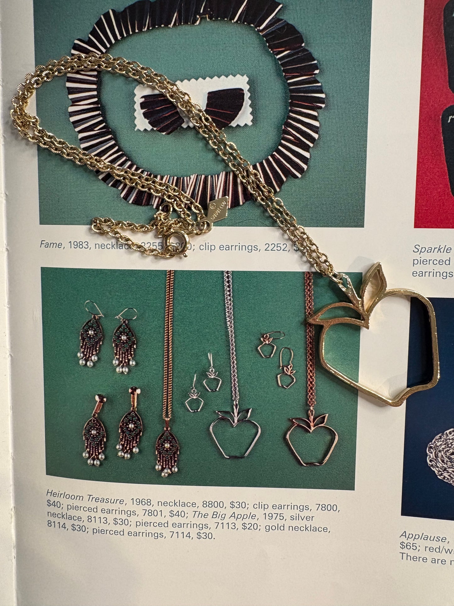 Collana Sarah Coventry 1975.