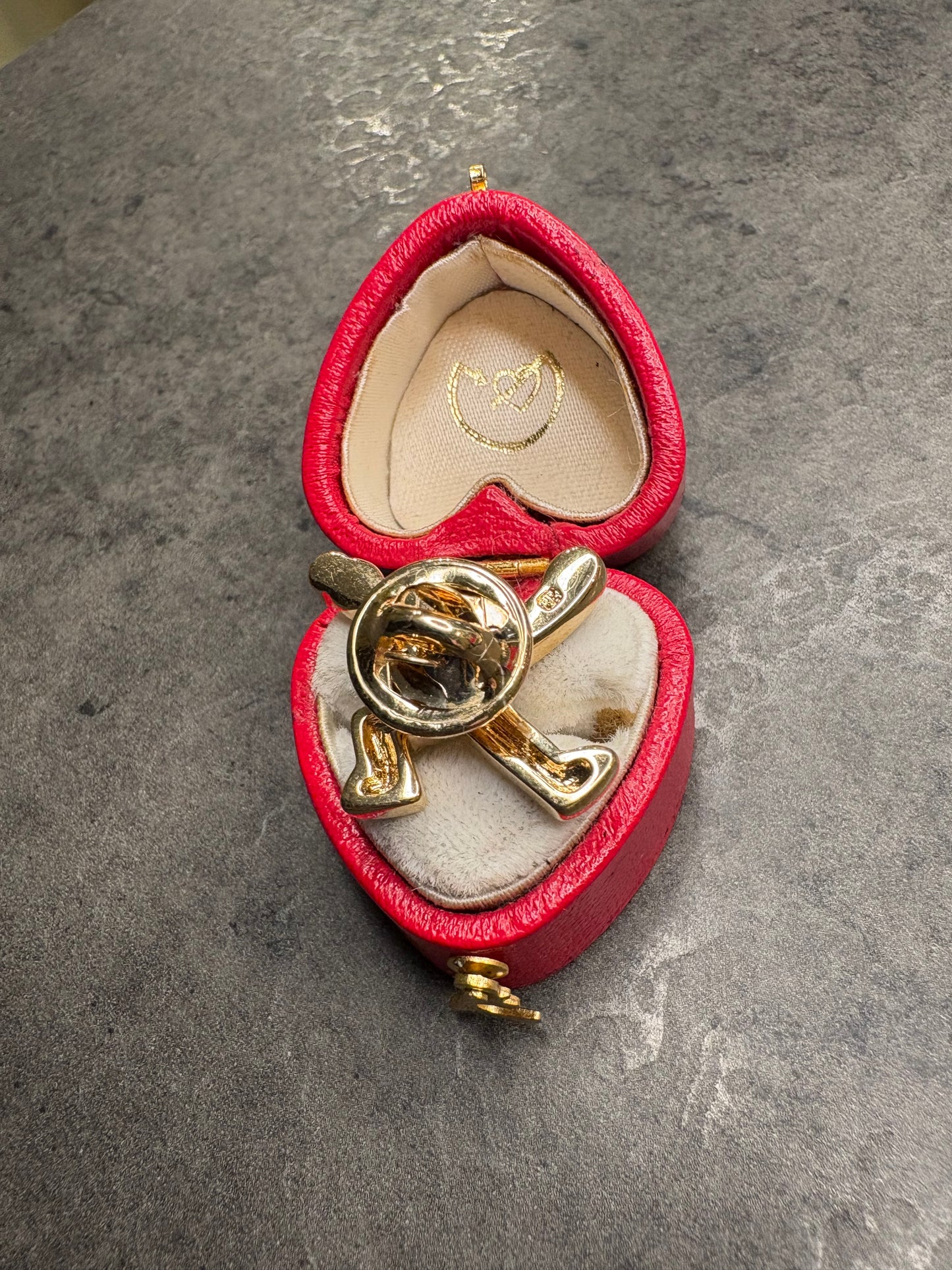 Pin Pierre Lang