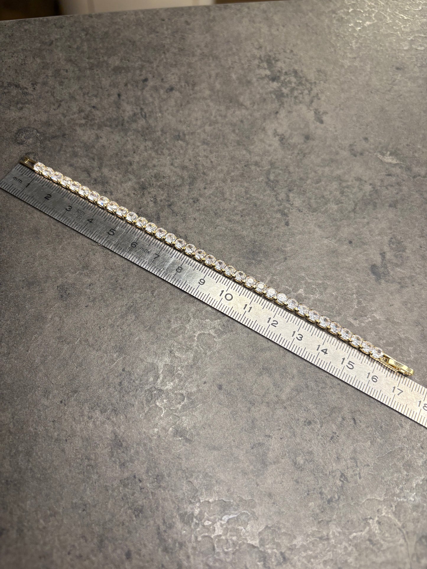 Bracciale con cristalli