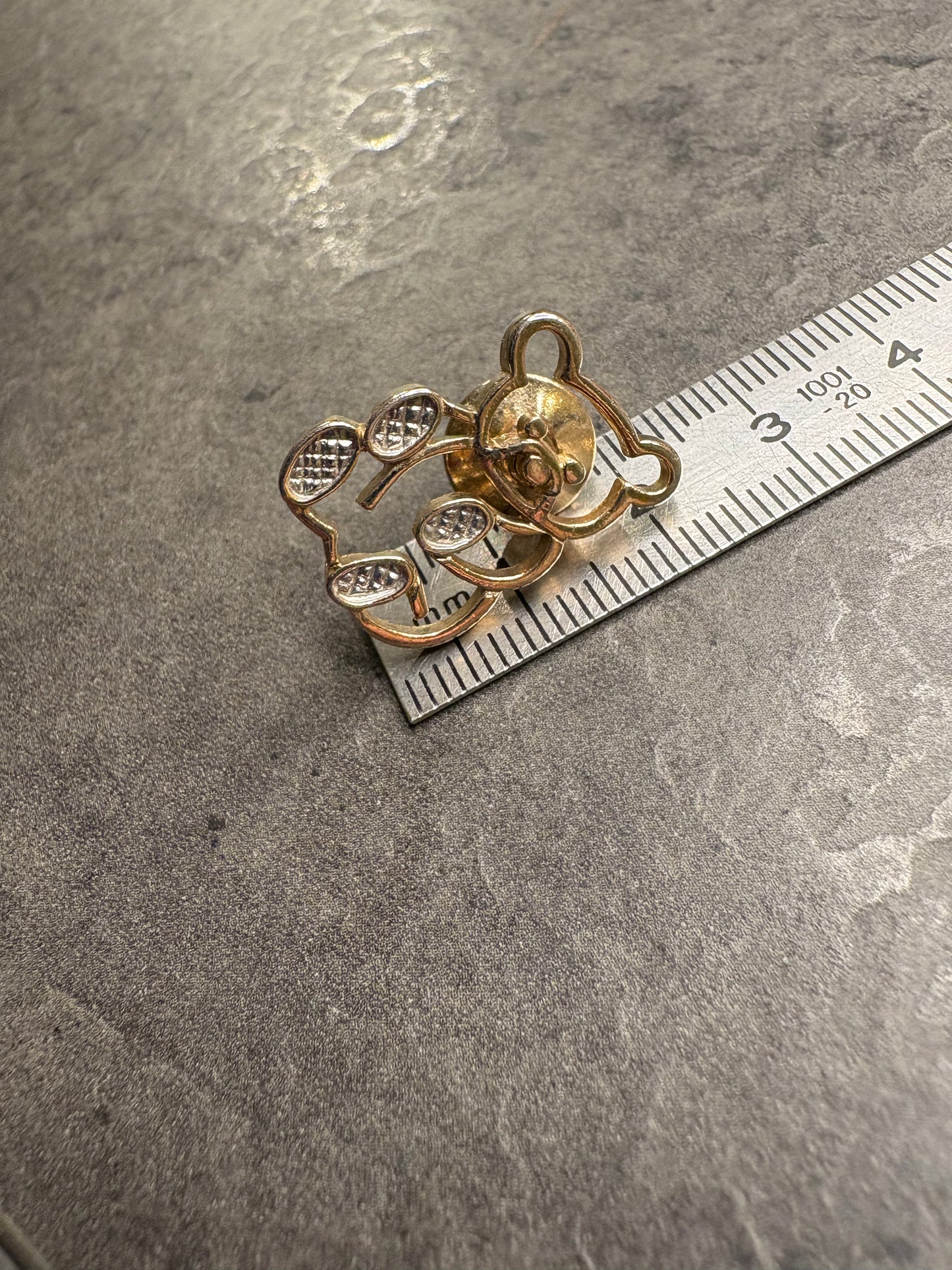 Pin Avon “Orsetto”