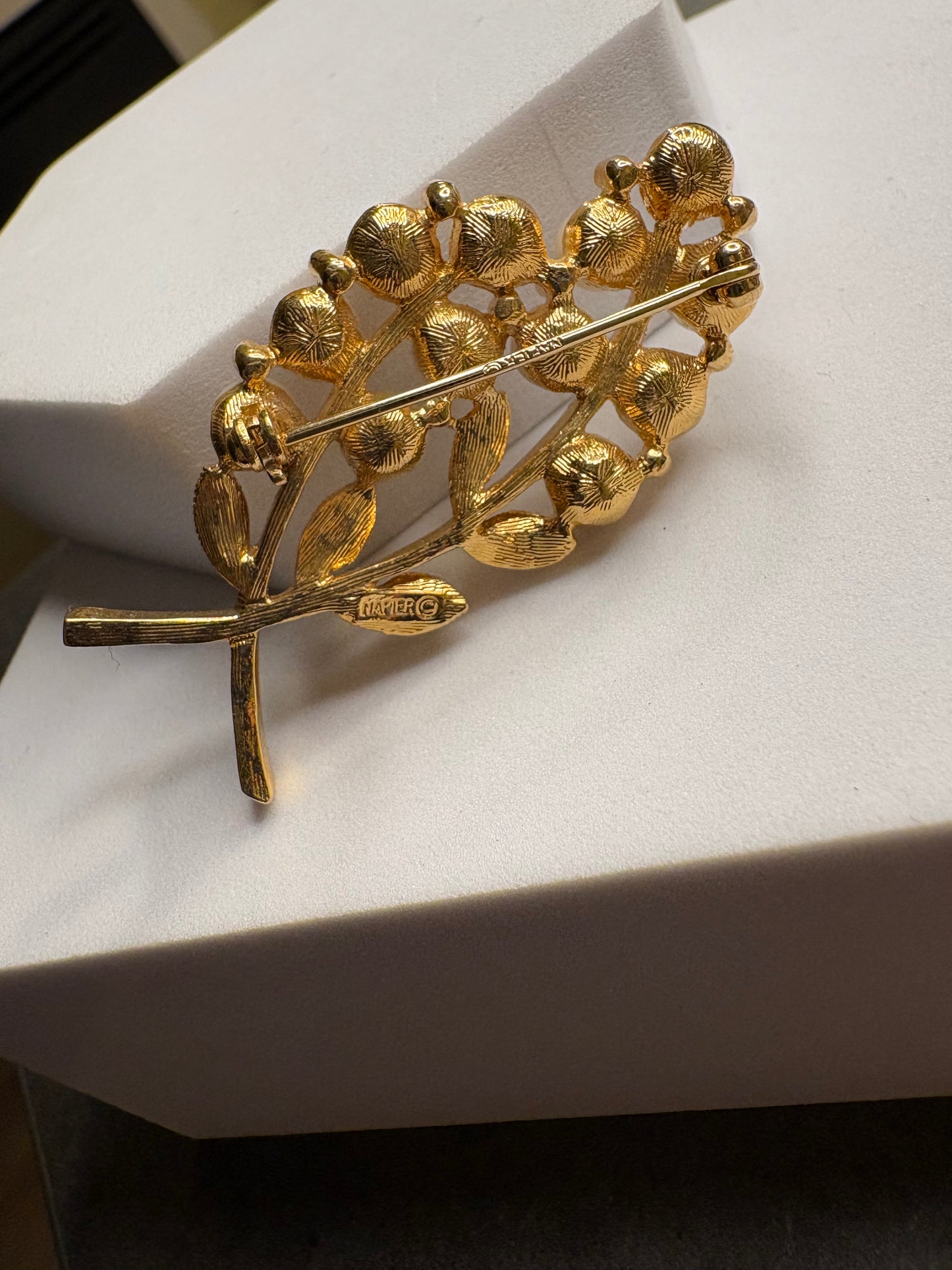 Spilla Napier