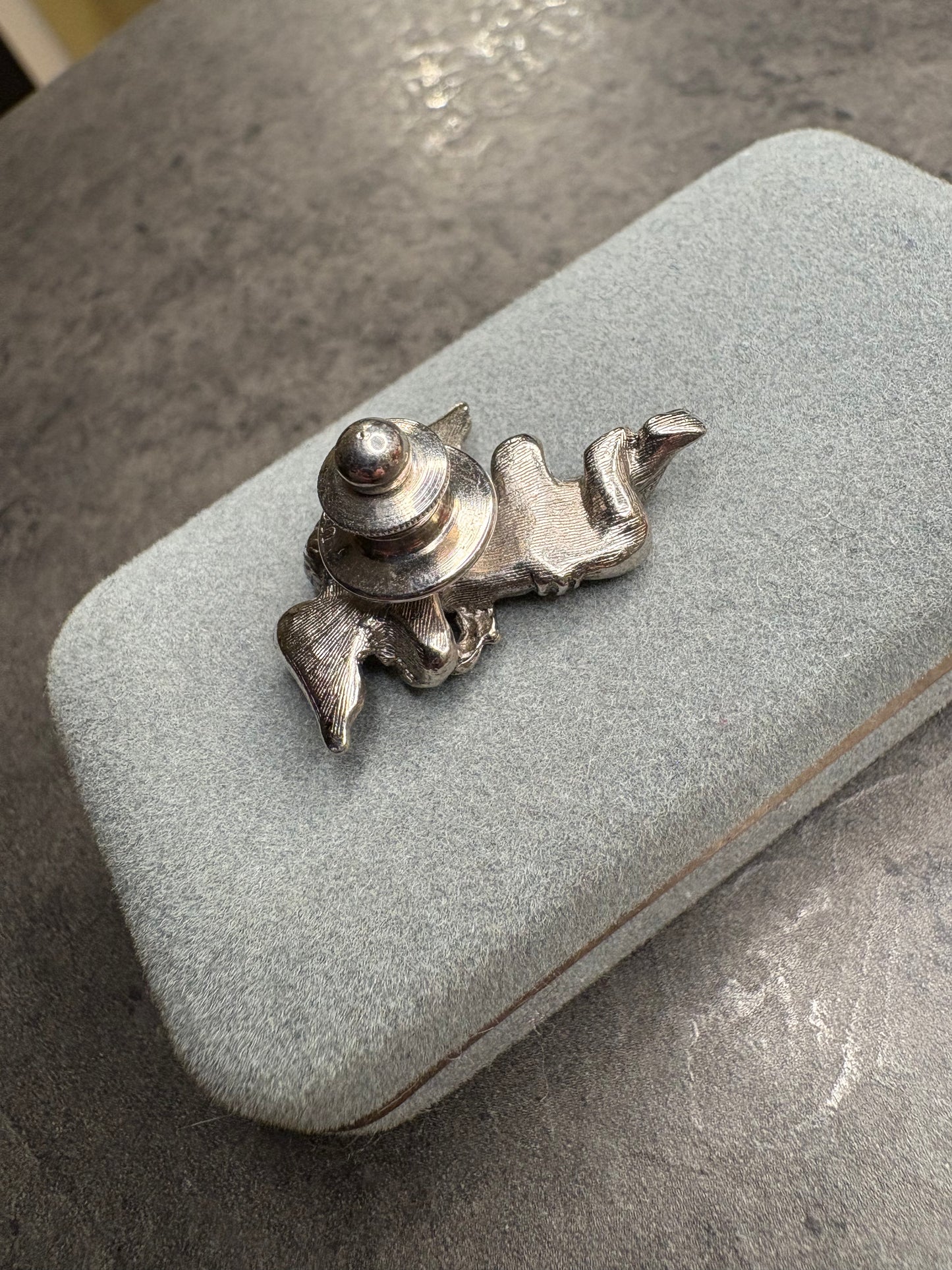 Pin Avon “Angioletto”