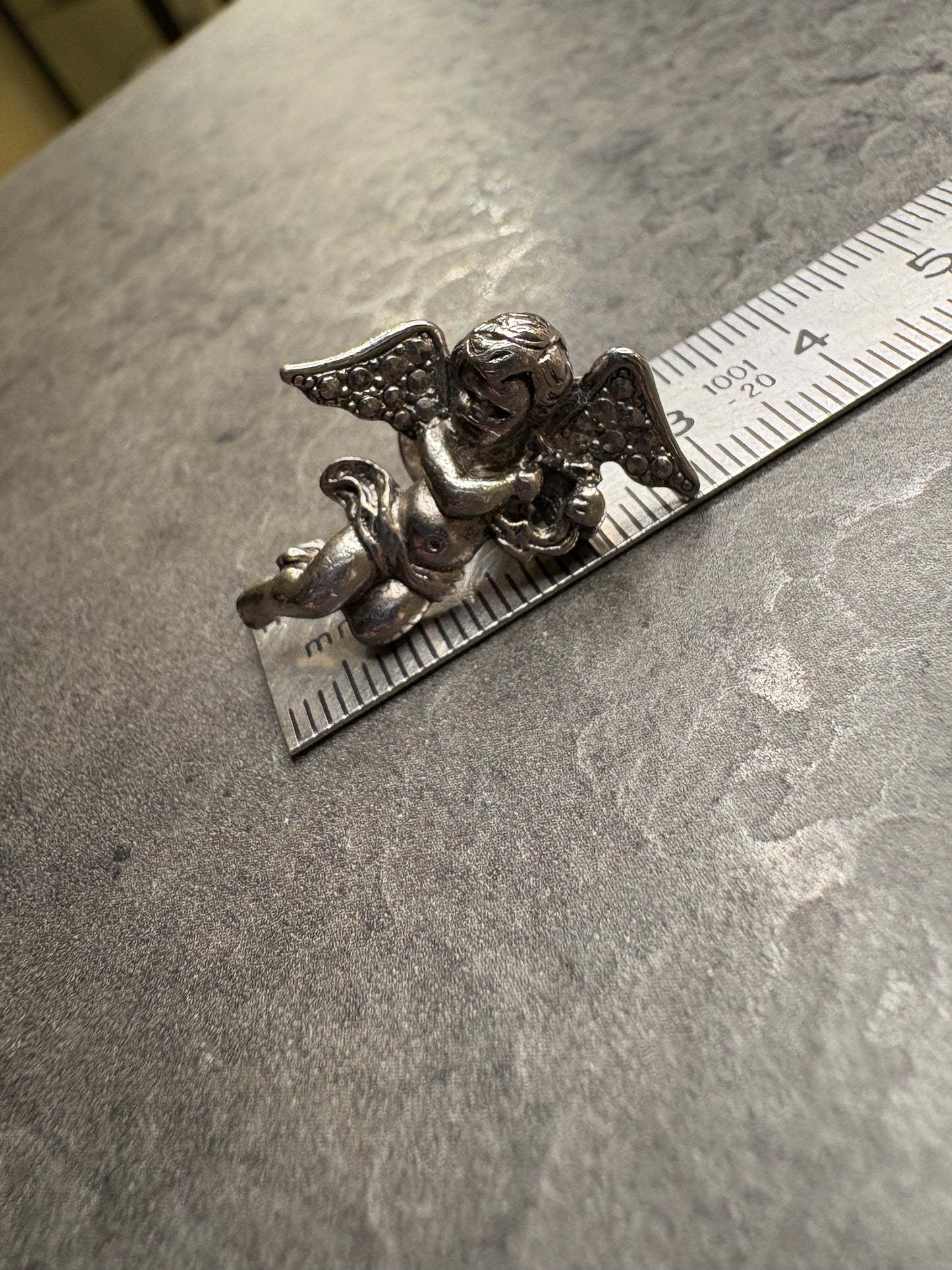 Pin Avon “Angioletto”