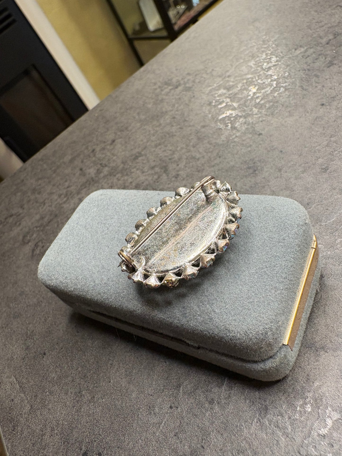Spilla Cabochon Nero