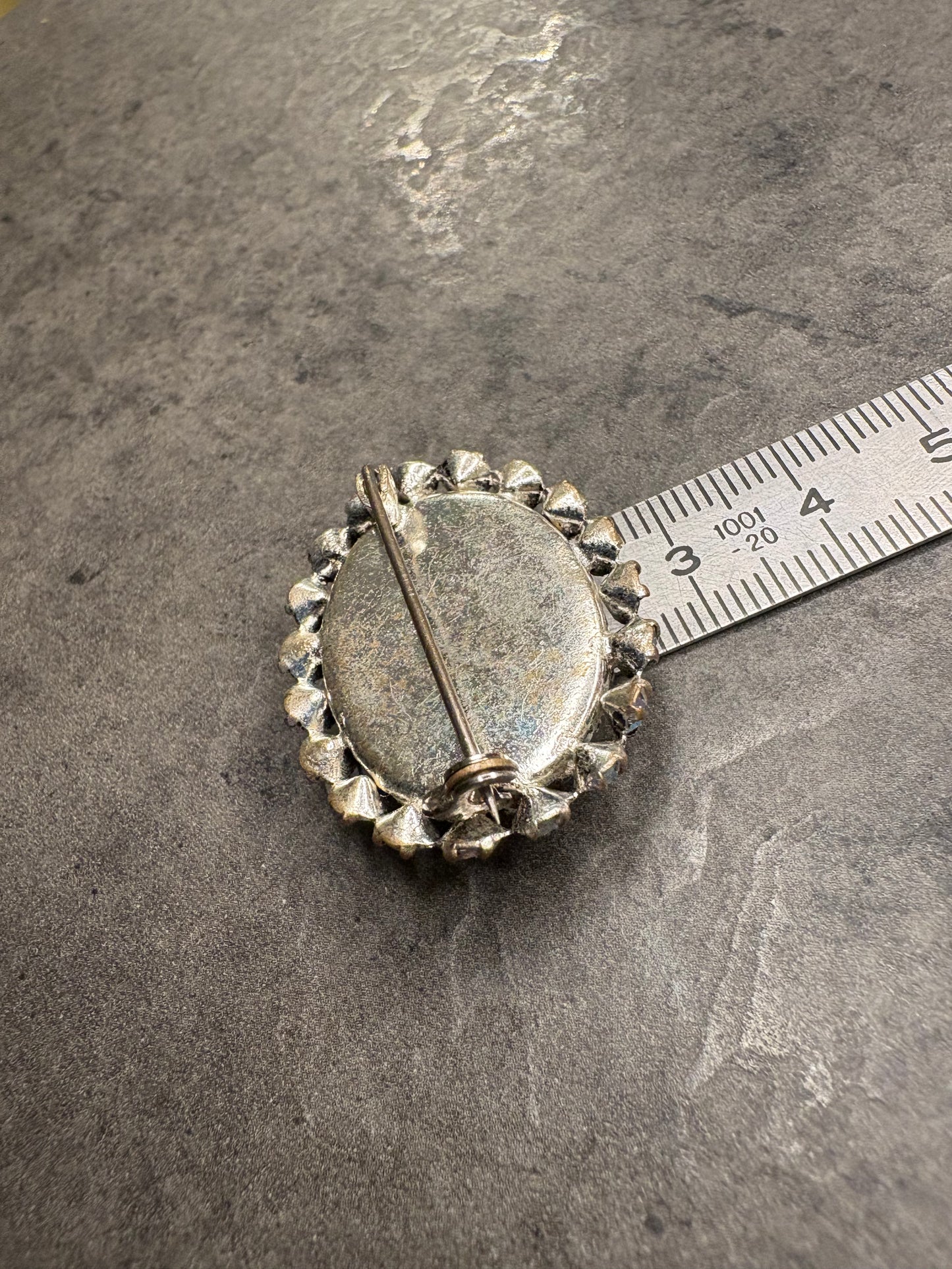 Spilla Cabochon Nero
