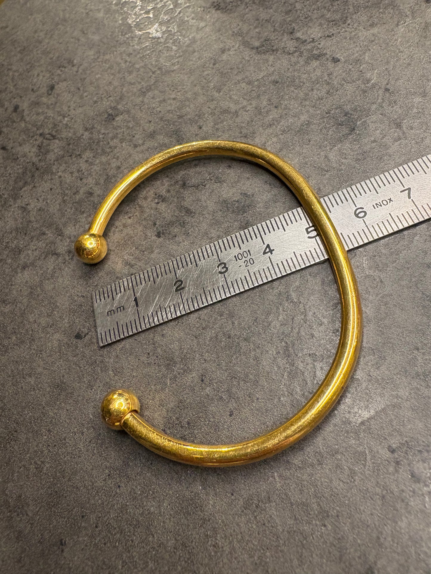 Bracciale rigido