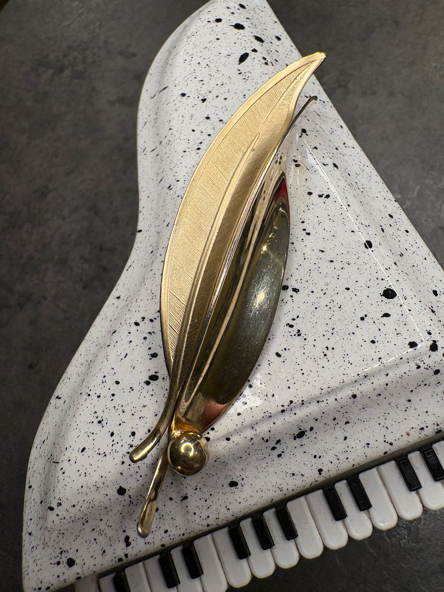 Spilla “Doppia Finitura”