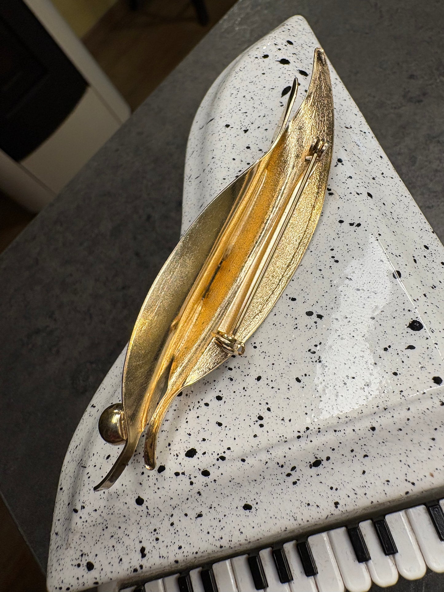 Spilla “Doppia Finitura”