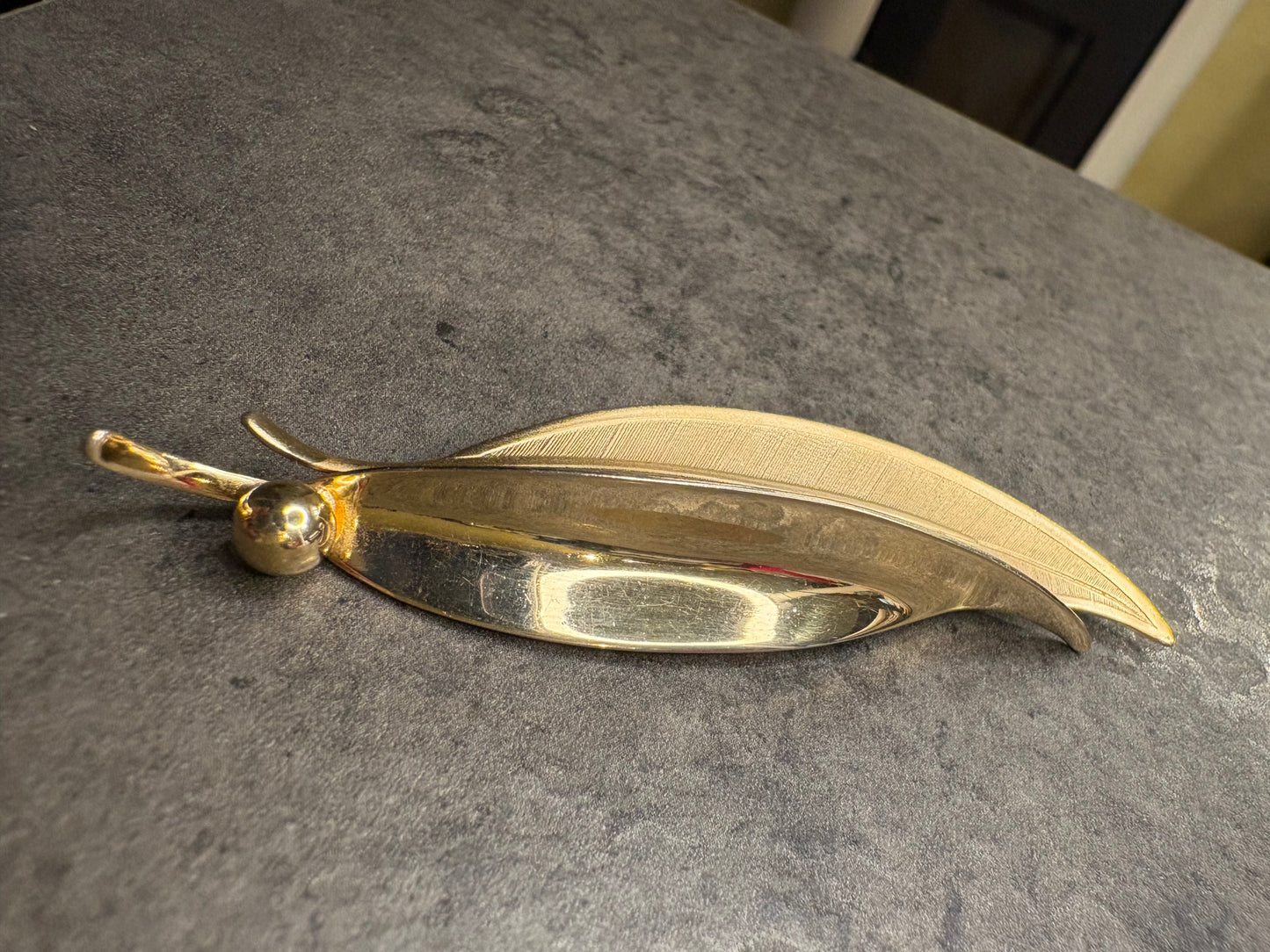 Spilla “Doppia Finitura”