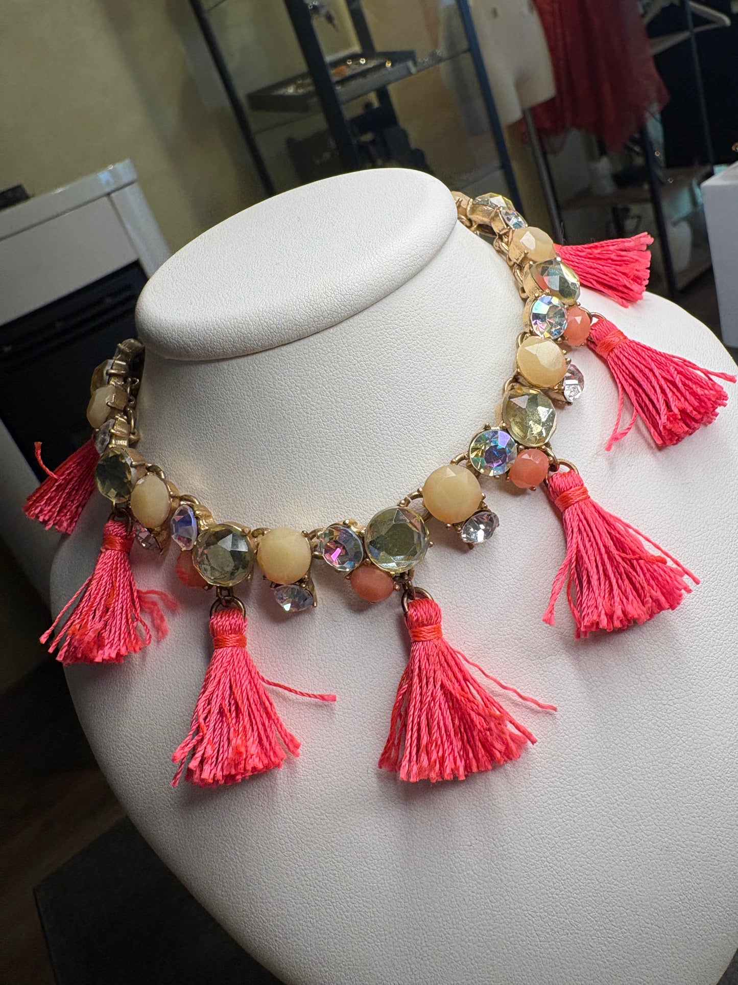 Collana J. Crew