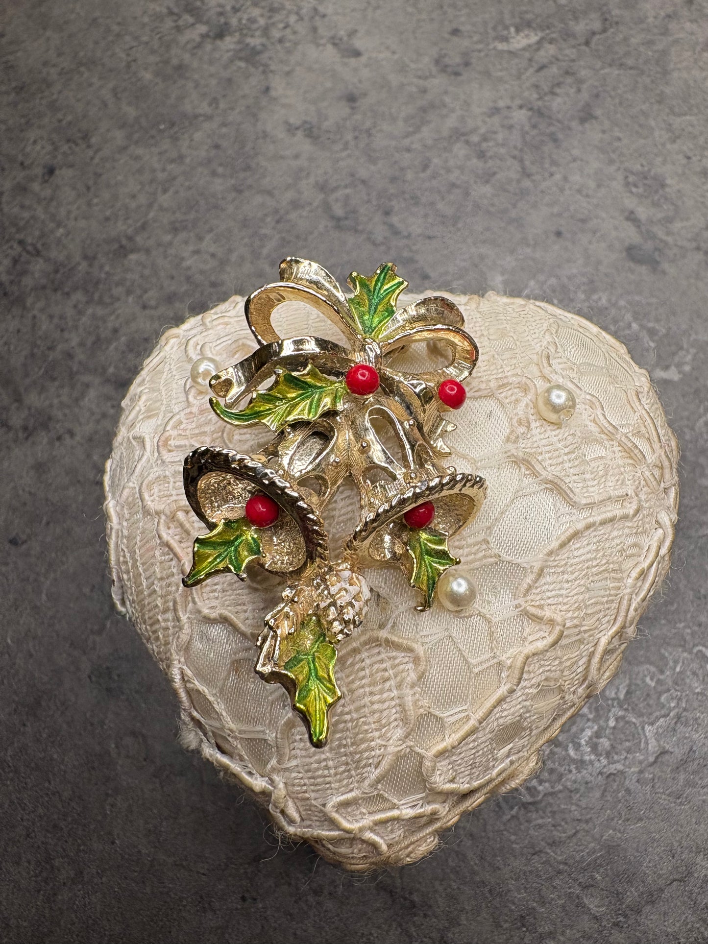 Spilla Gerry’s “Campanelli”