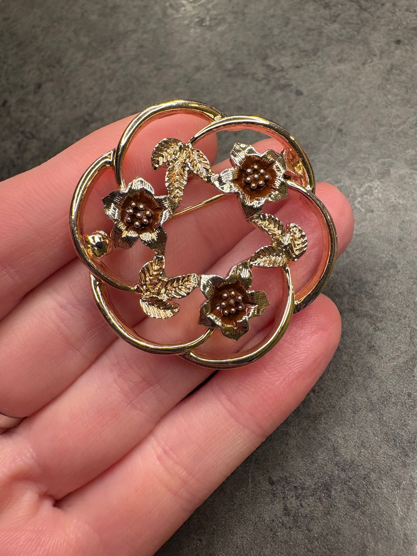 Spilla Sarah Coventry 1975.