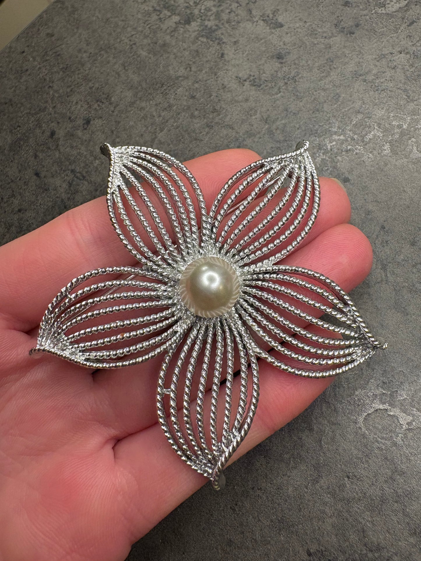 Spilla Sarah Coventry 1966