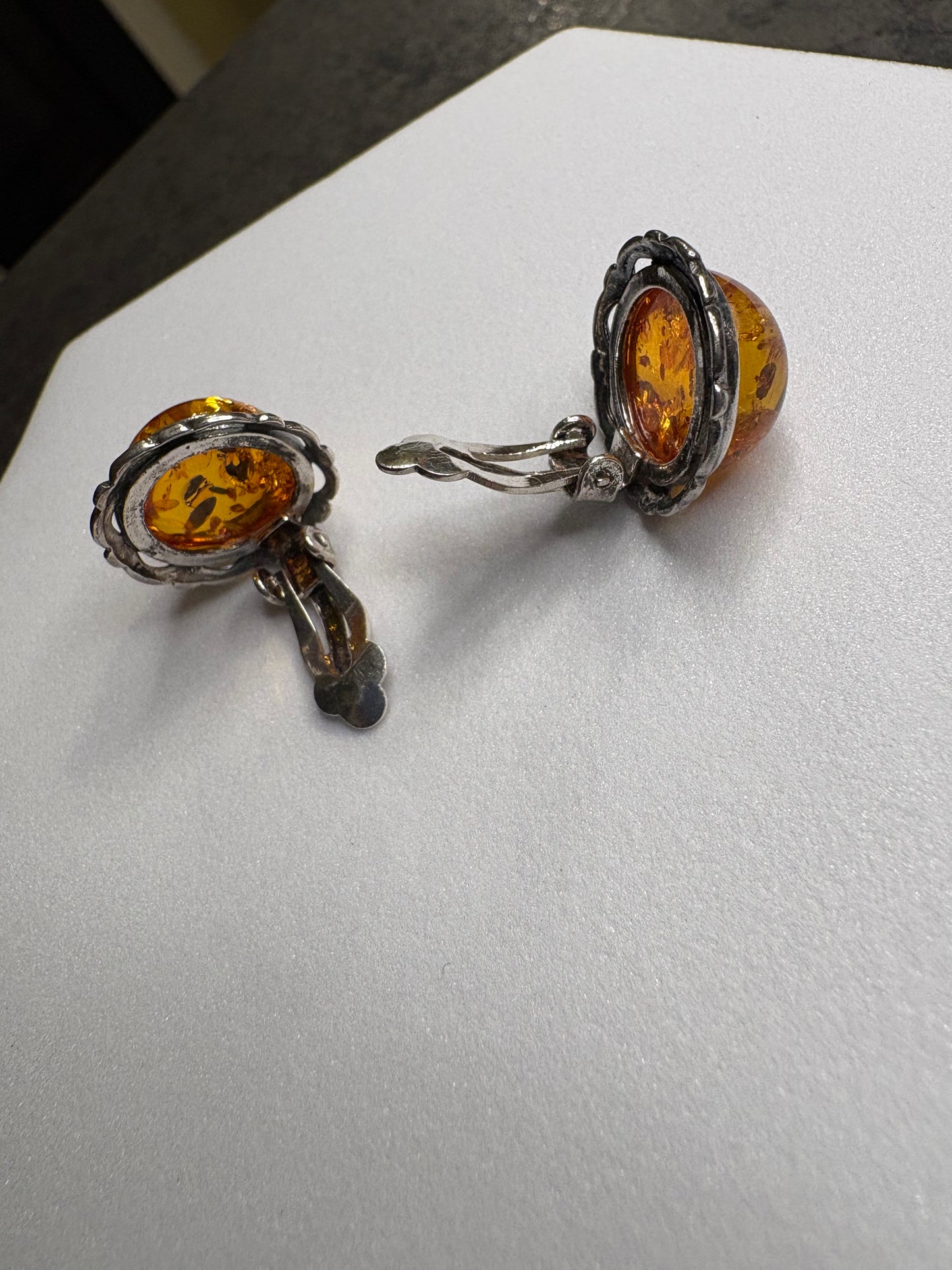 Orecchini a clip in argento 925 e ambra