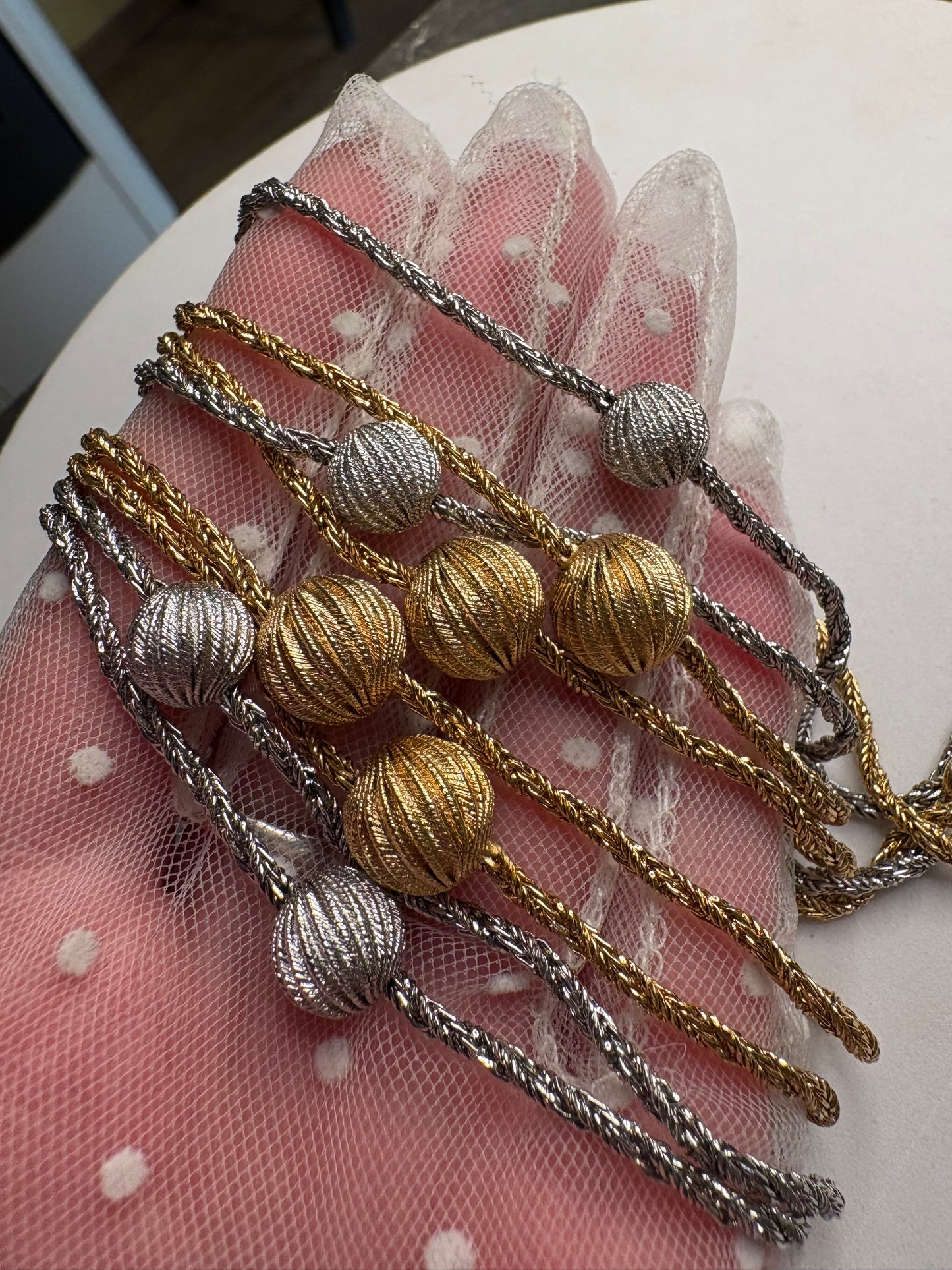 Collana Henkel& Grosee