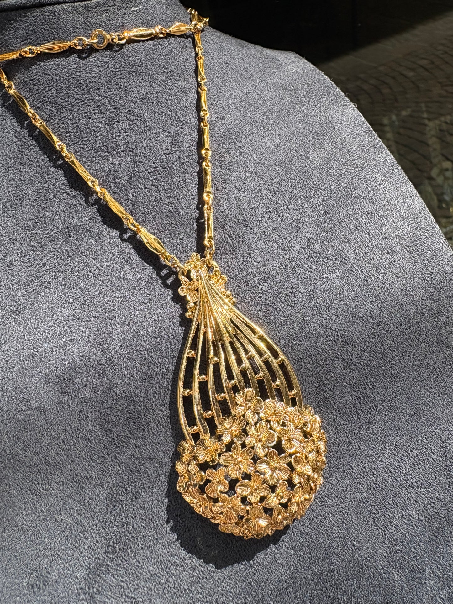 Collana Monet