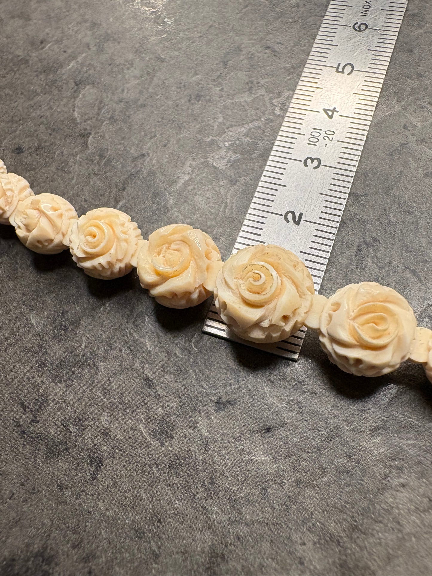 Collana “Rose”