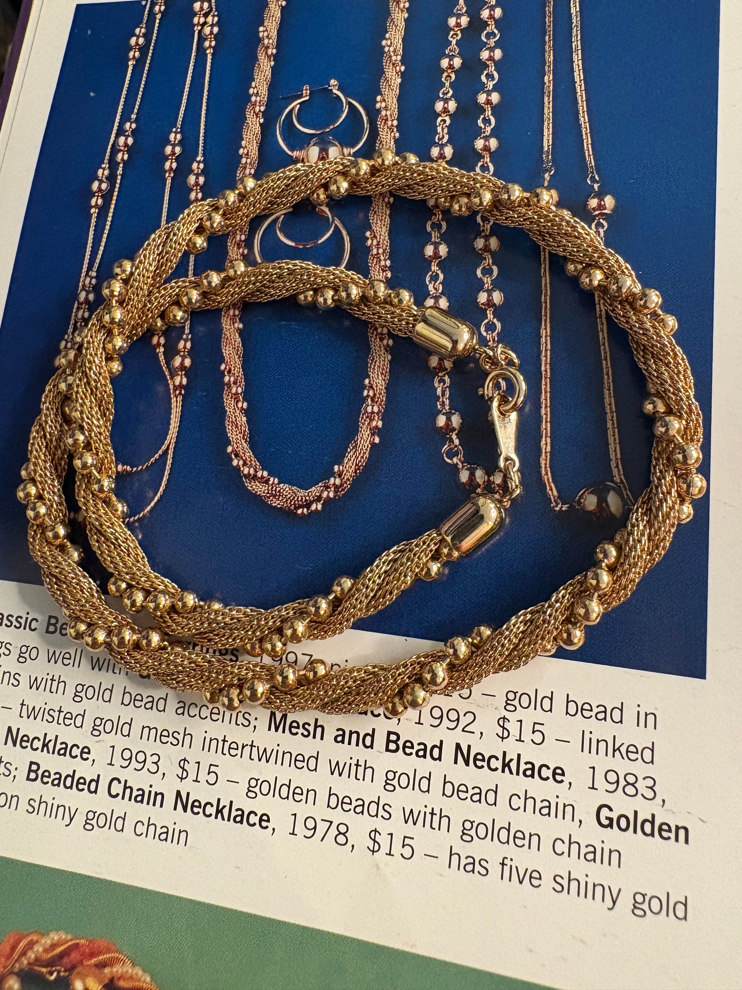 Girocollo Avon “Mesh and Bead Necklace” – 1983