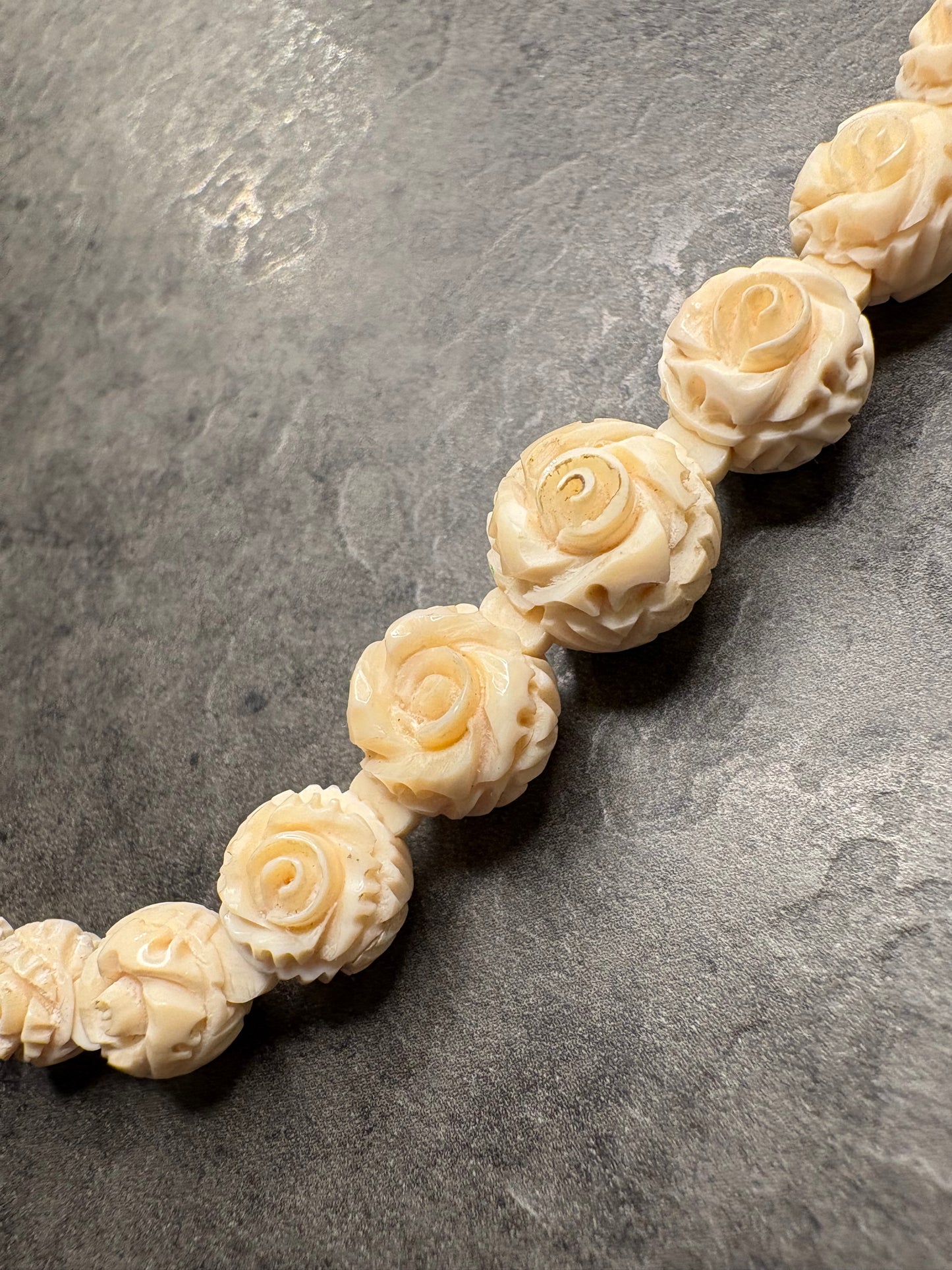 Collana “Rose”