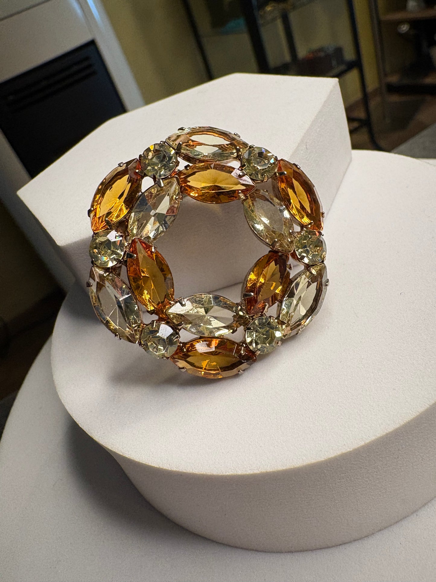 Parure Orecchini e Spilla