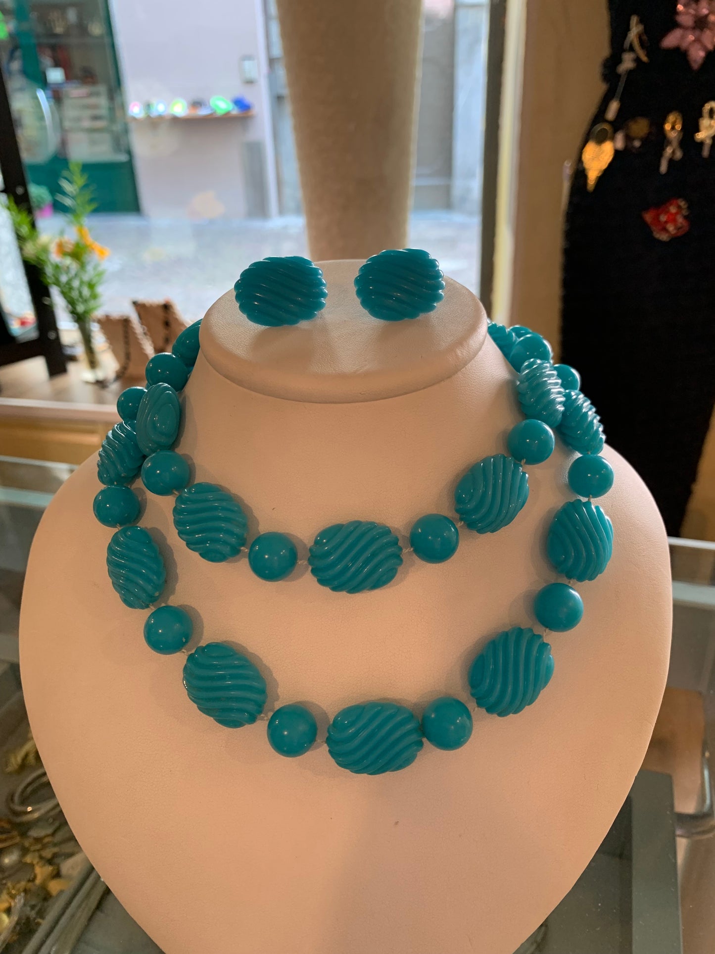 Parure Avon “Color Shapes”