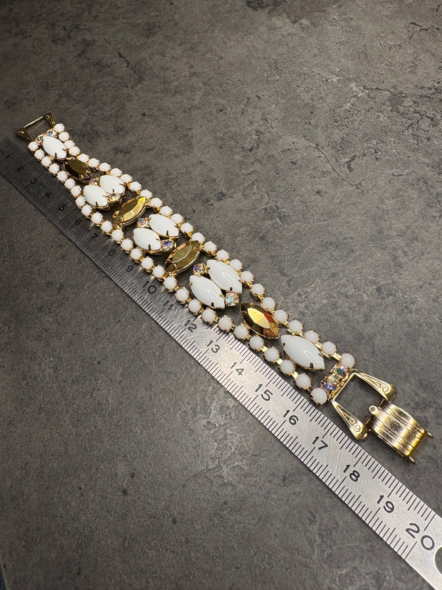 Bracciale “Milk Glass”