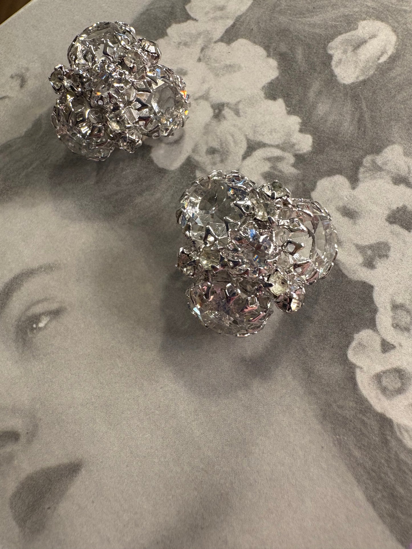 Orecchìni “Regina”