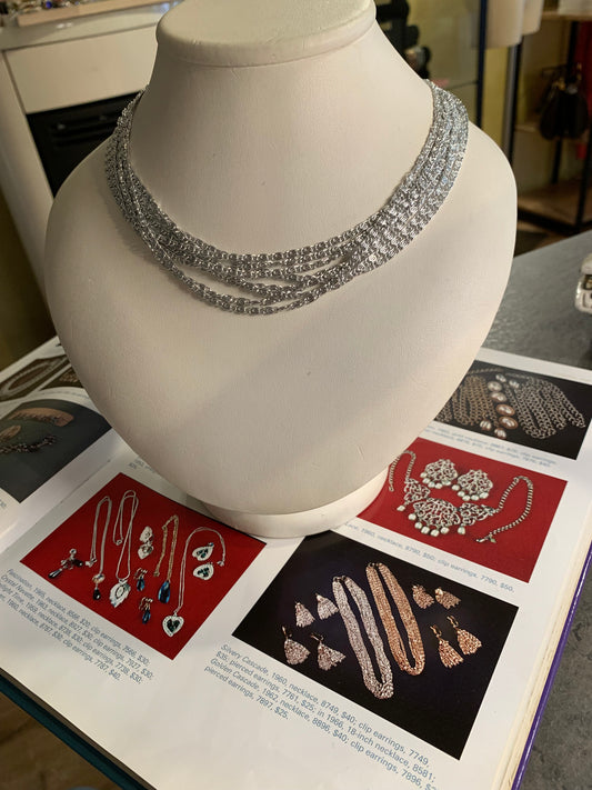 Collier Sarah Coventry 1960.