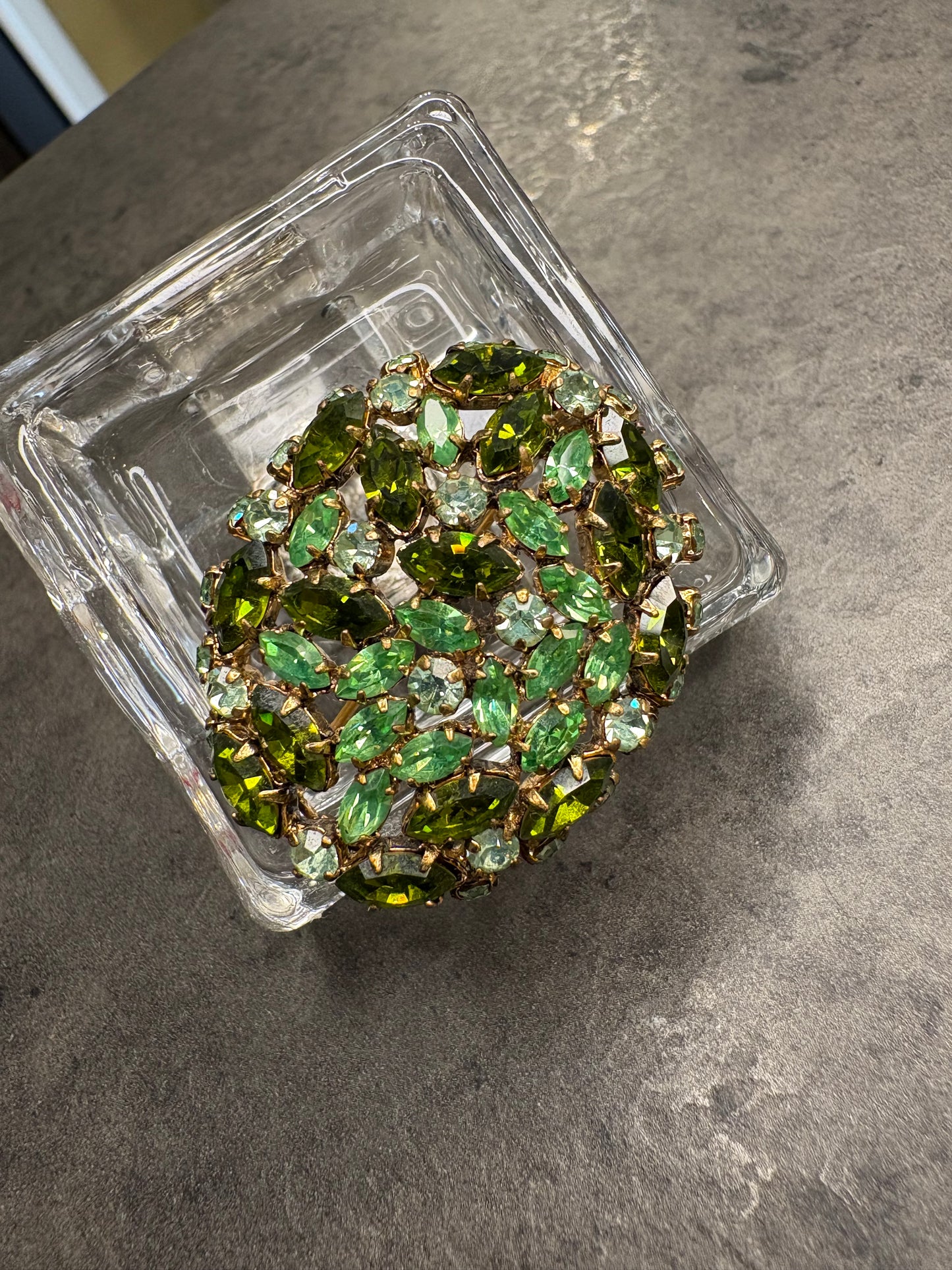 Spilla “Regina verde”