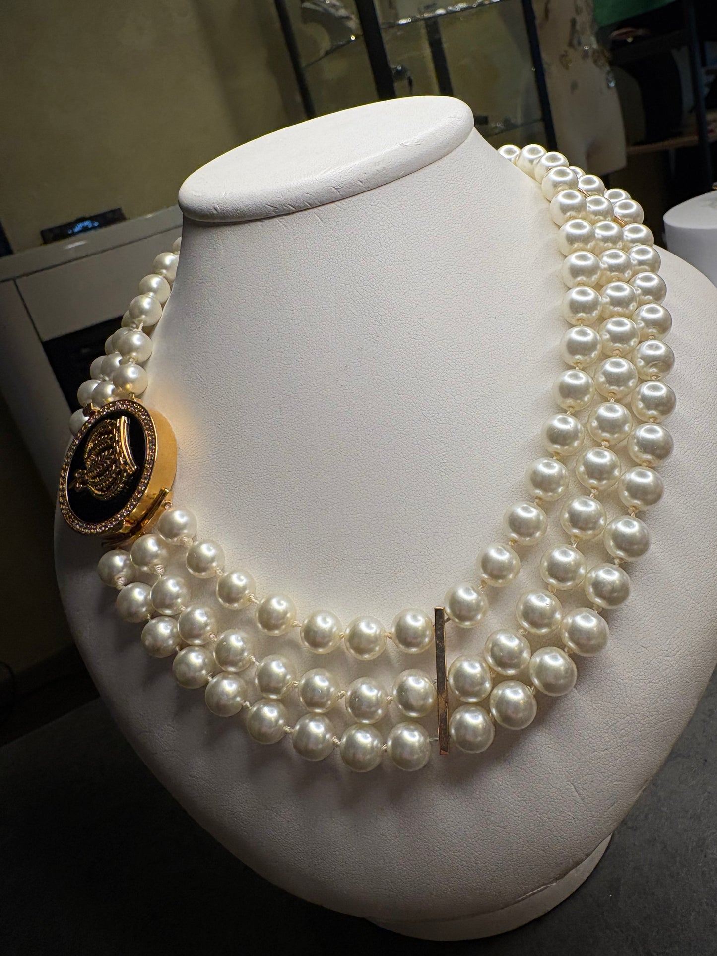Collier Pompoos