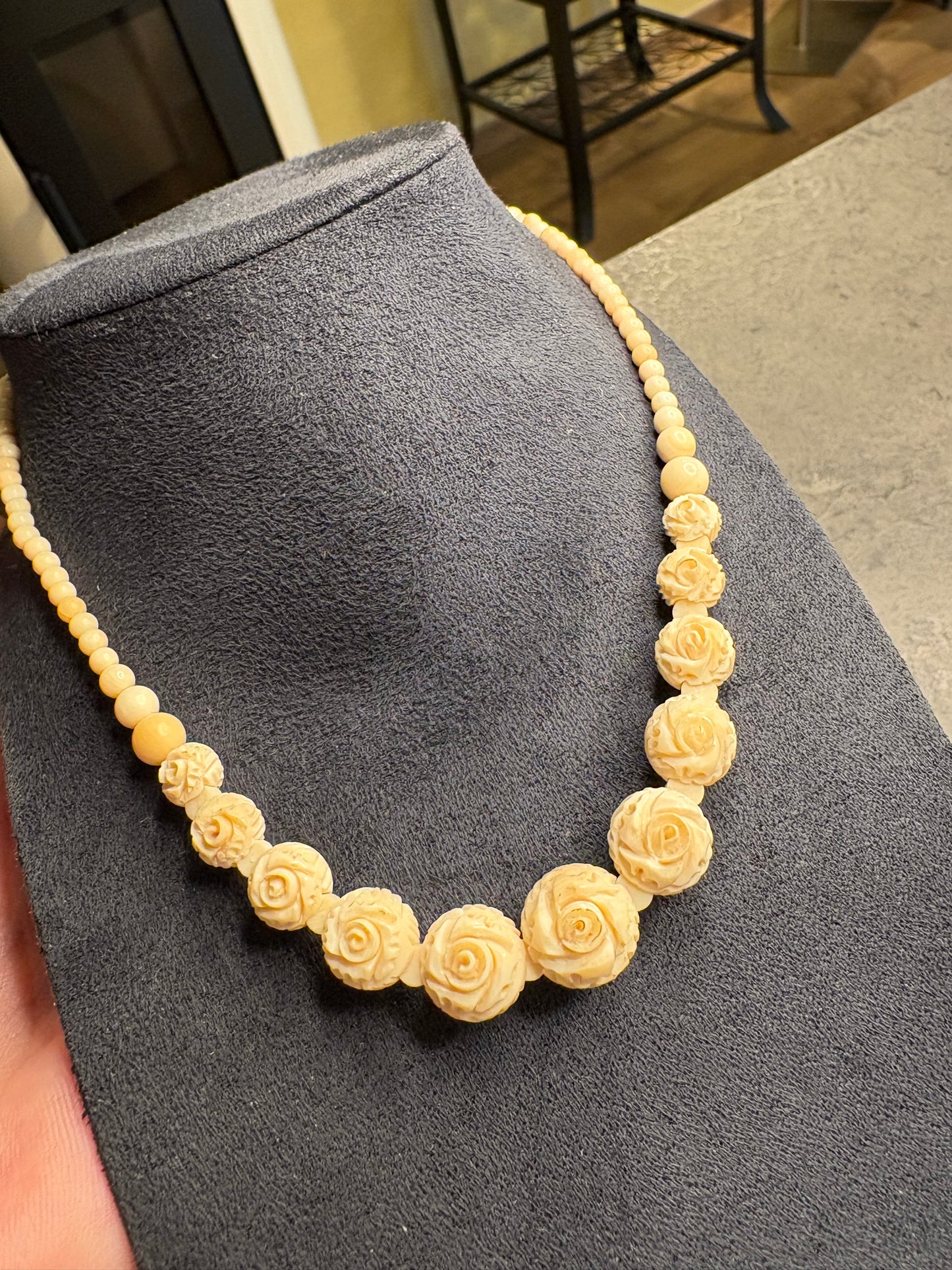 Collana “Rose”