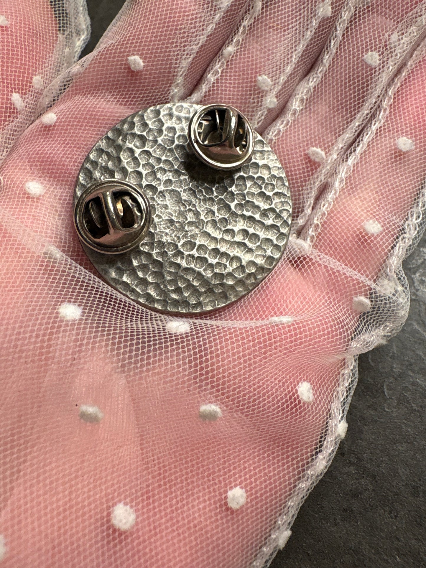 Pin “Luna”