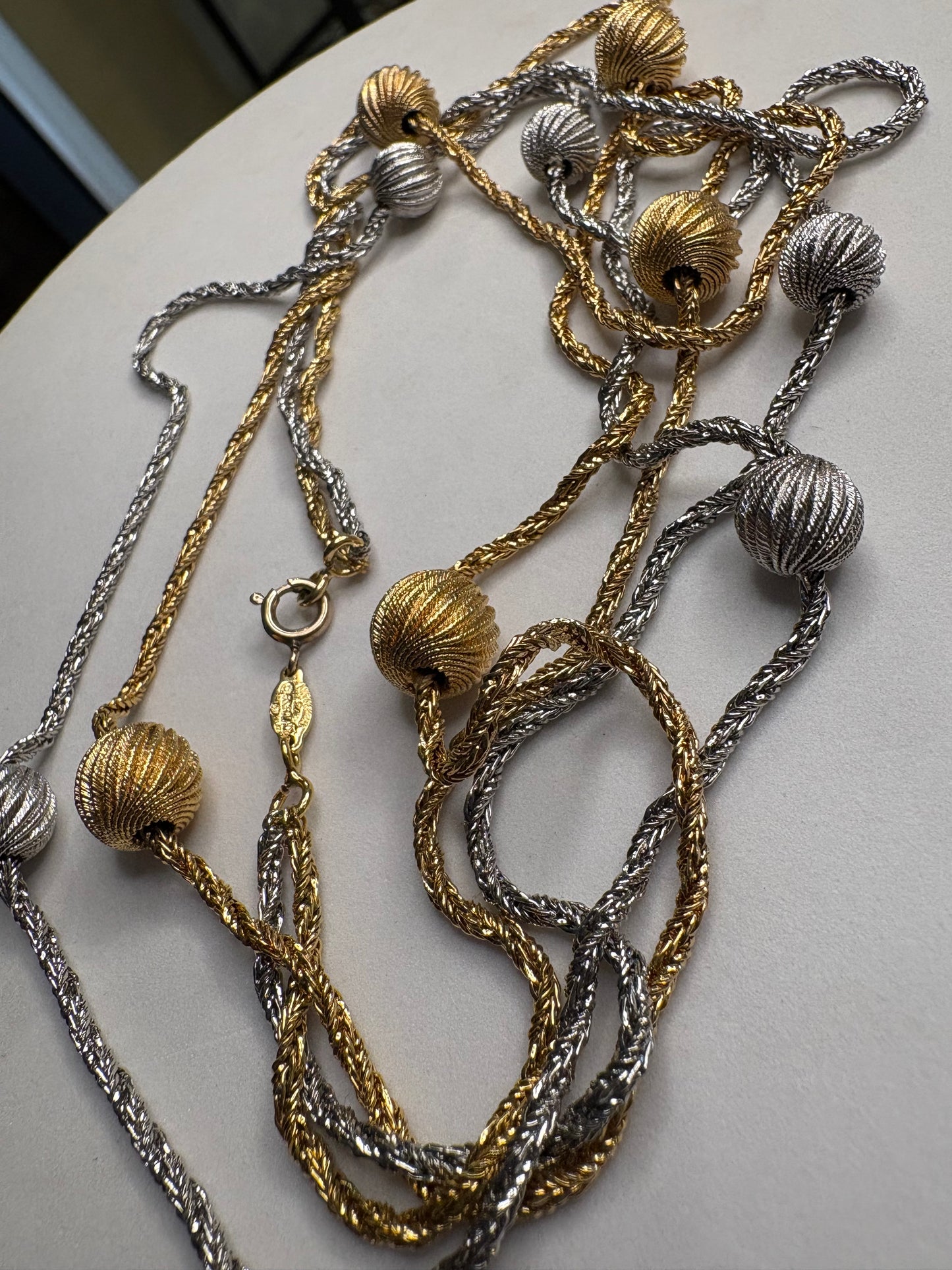 Collana Henkel& Grosee