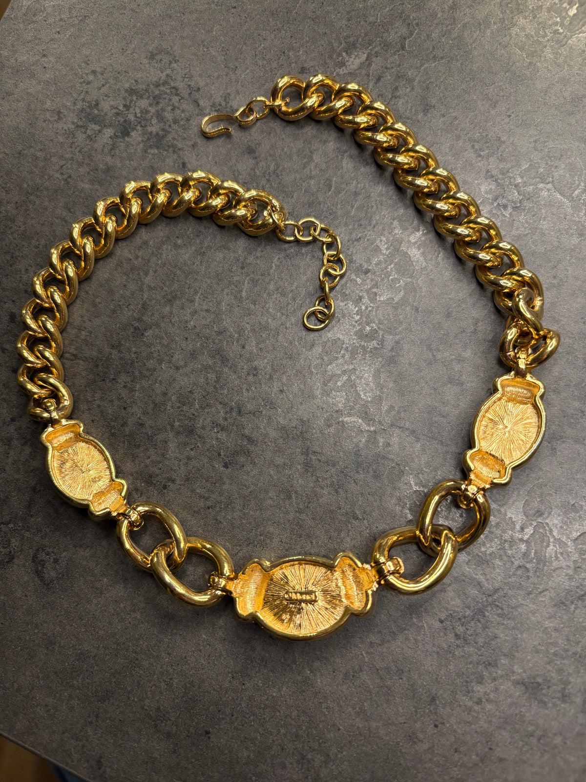 Collier Monet