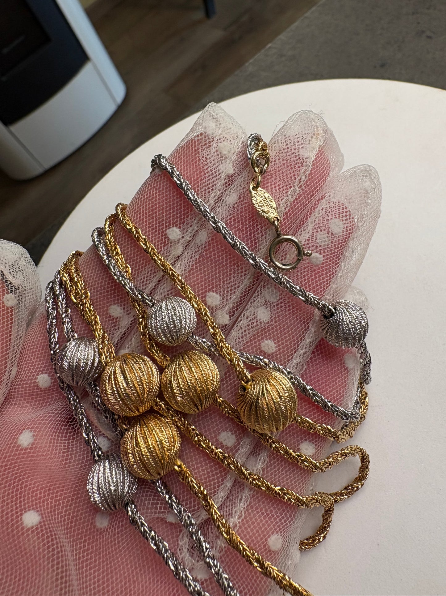 Collana Henkel& Grosee