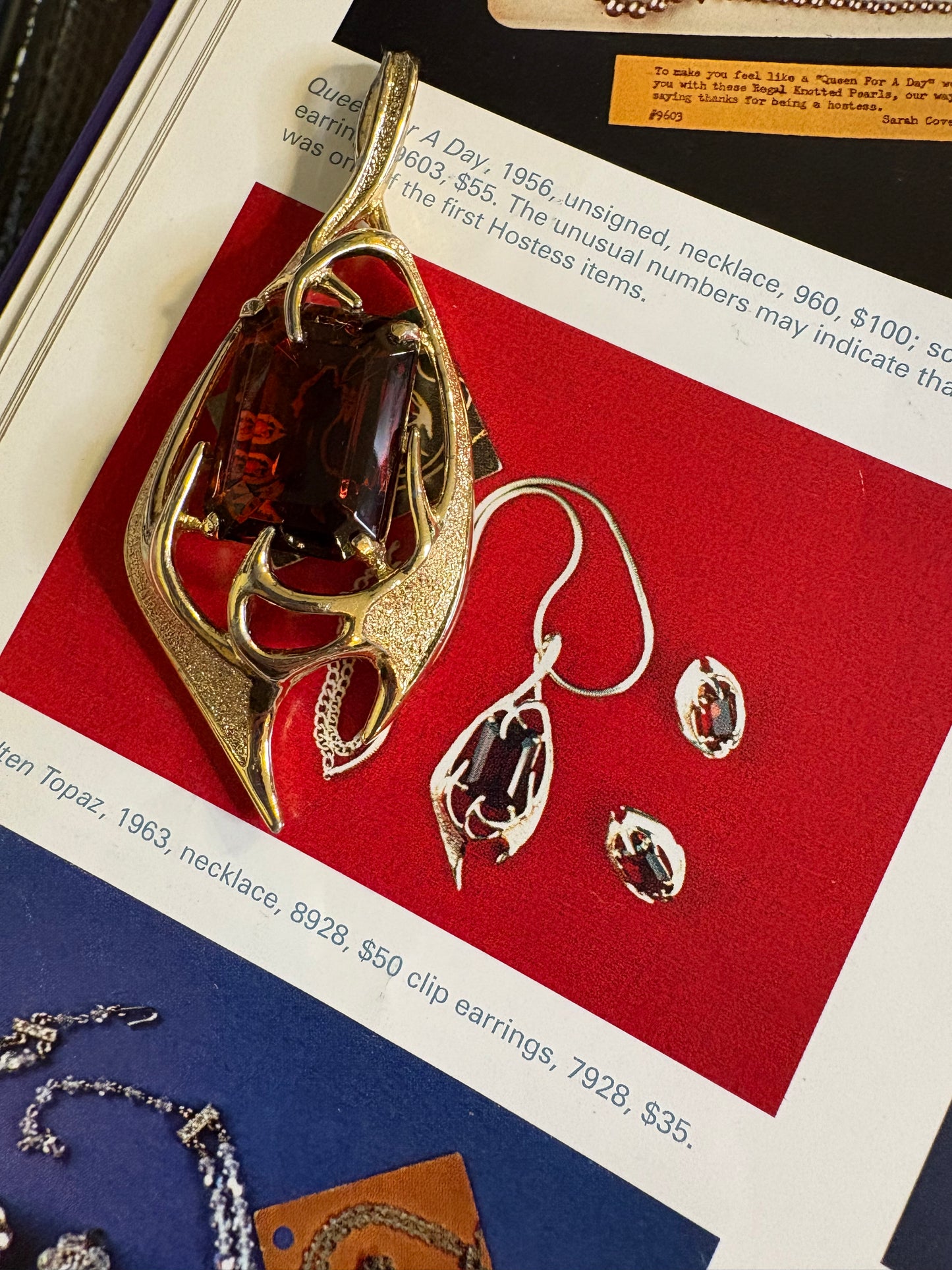 Pendente Sarah Coventry “Molten Topaz” – 1963