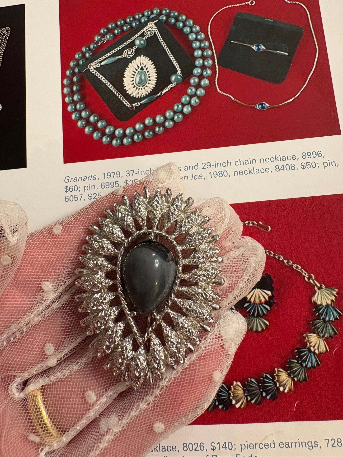 Spilla Sarah Coventry “Granada” – Collezione 1979.