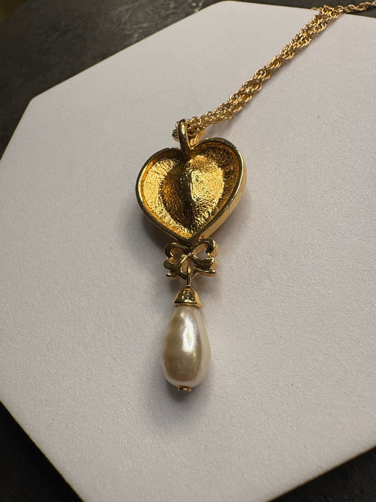Collana Avon “Renaissance Beauty” – Collezione 1987