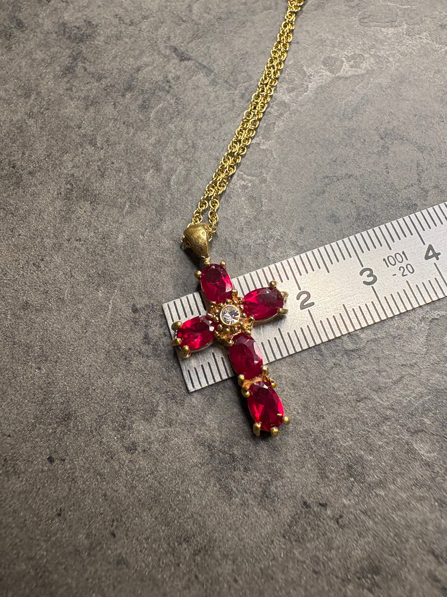 Collana Croce Avon