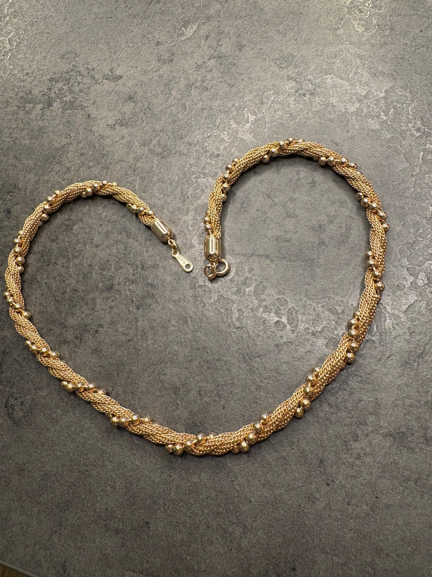 Girocollo Avon “Mesh and Bead Necklace” – 1983