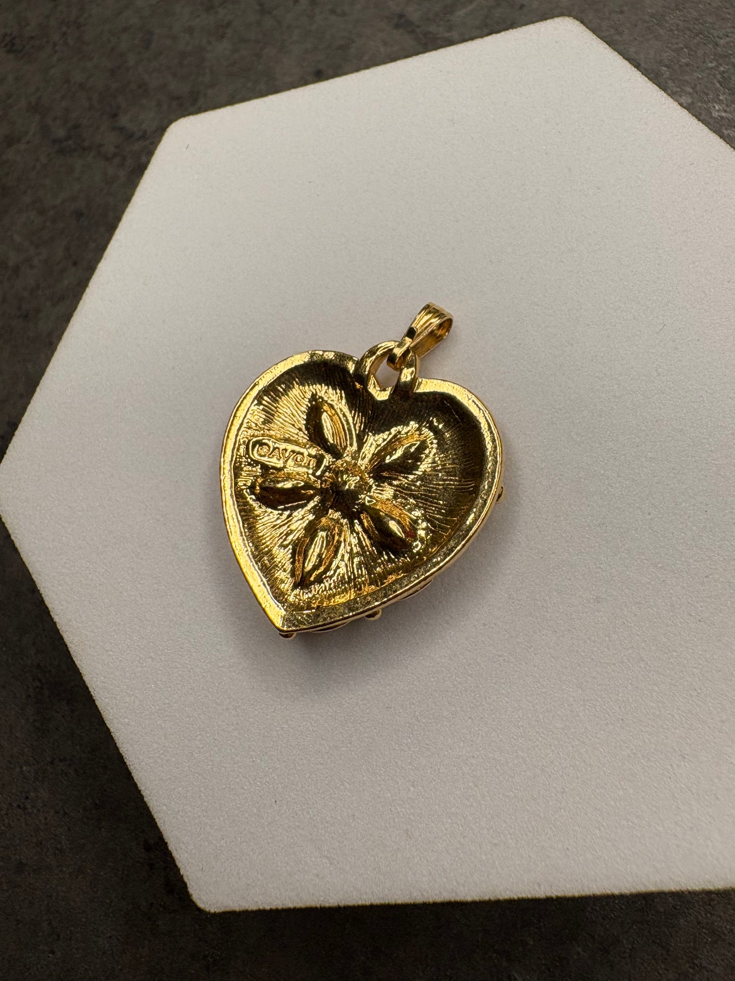 Pendente Avon “Cuore”