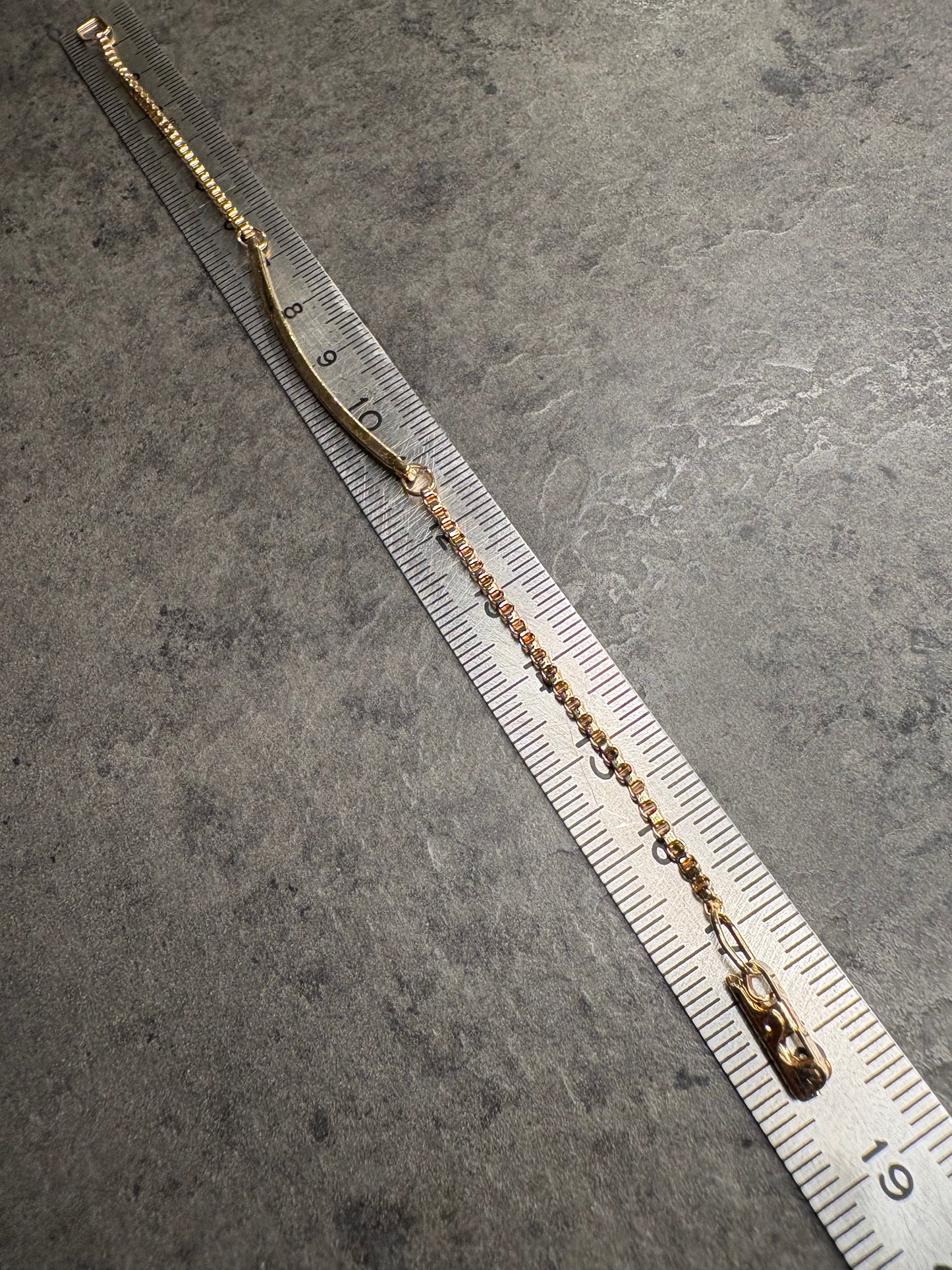 Bracciale Avon 1977.